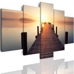 Canvas image spread on the frame 509