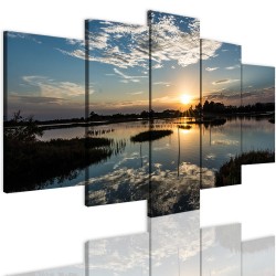 Canvas image spread on the frame 12284